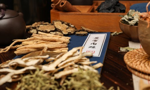 药流后吃益宫颗粒有效果吗网药流后吃益母草颗粒好不好知识网站,分享药流后吃益母草胶囊的作用大全